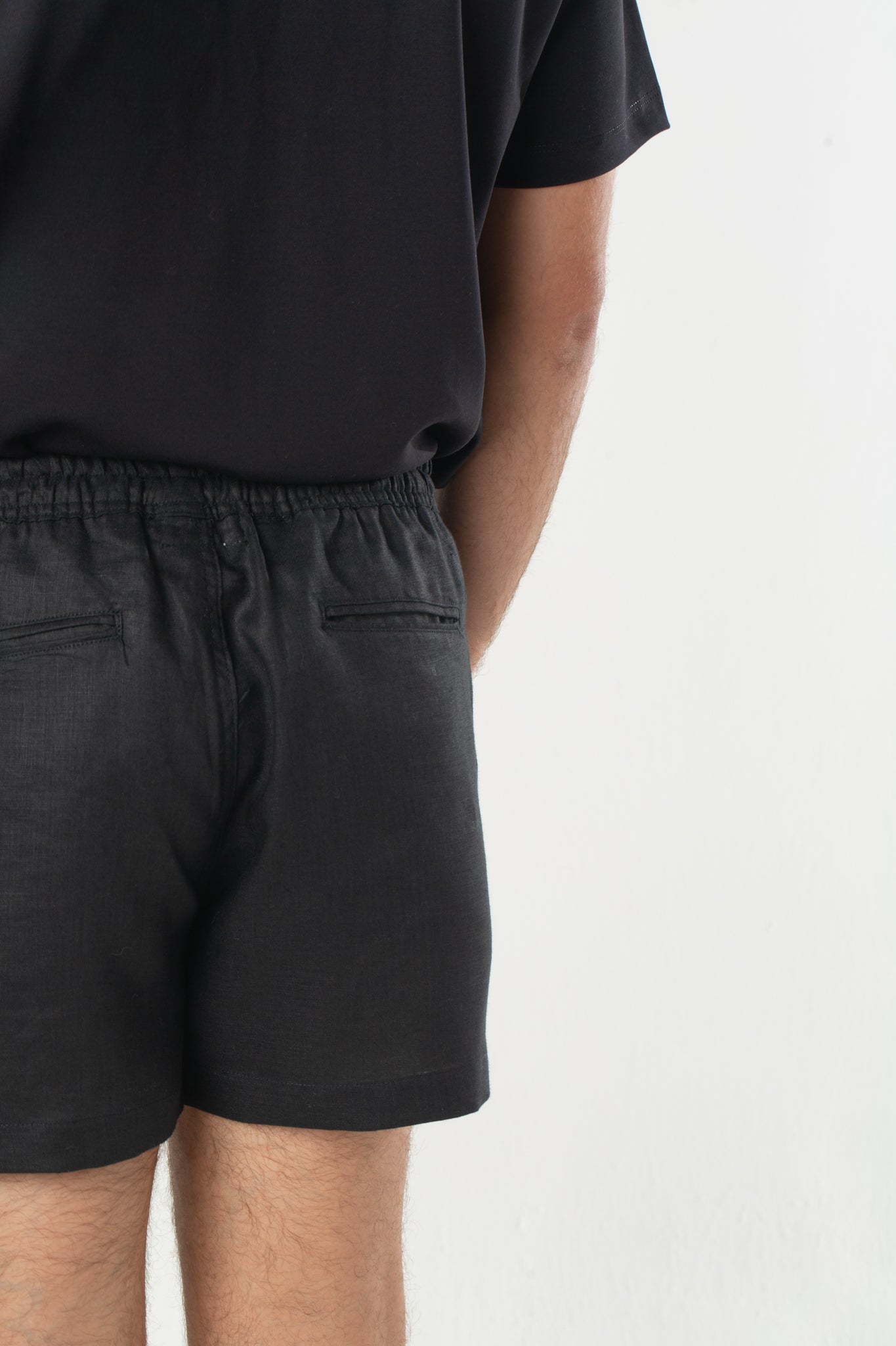 Short de Linho Noronha - Preto